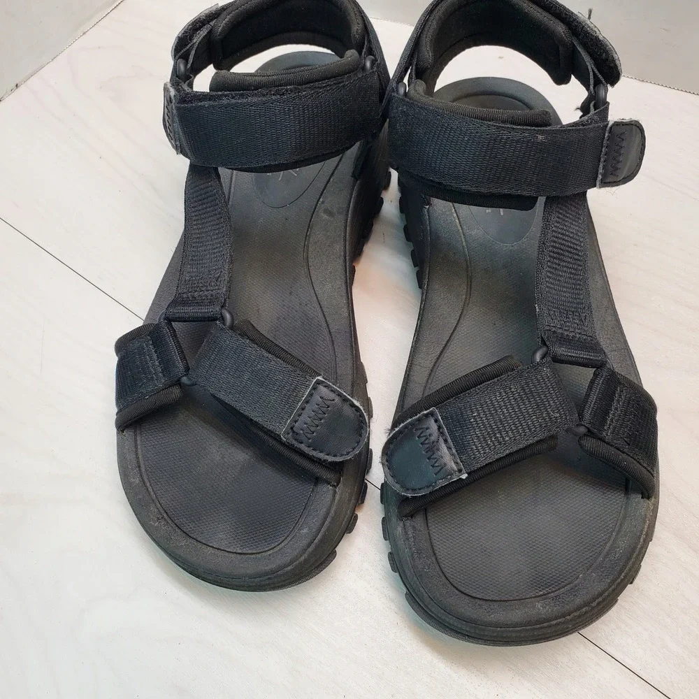 Clarks ATL Trek Sea Black Sport Sandals Wmn 8.5 M Granola Gorpcore Coastal Trail